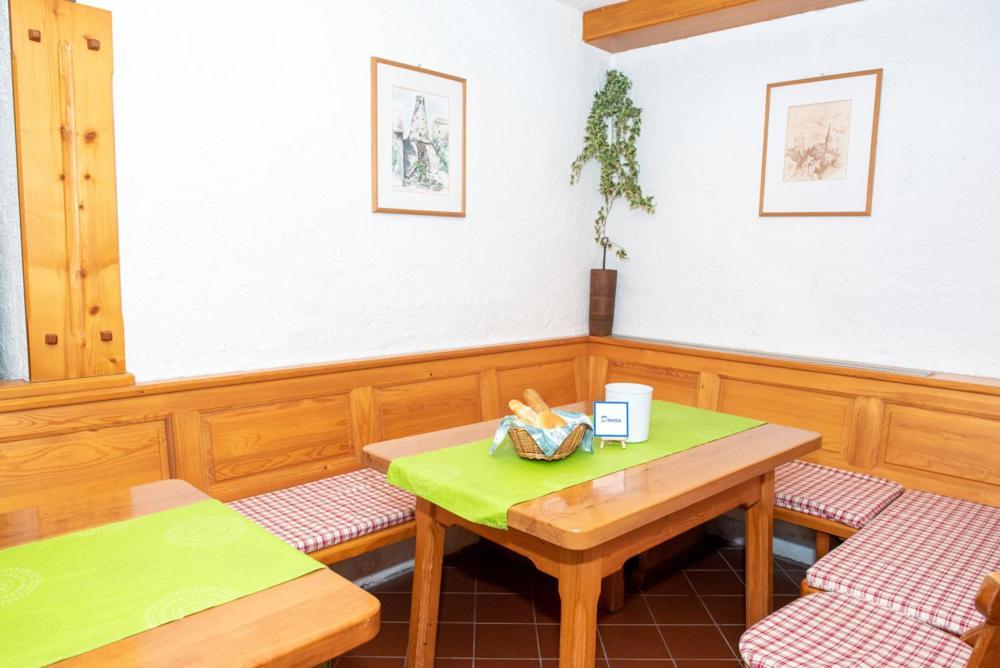 Gaestehaus Schuetz Spitz an der Donau Eksteriør billede